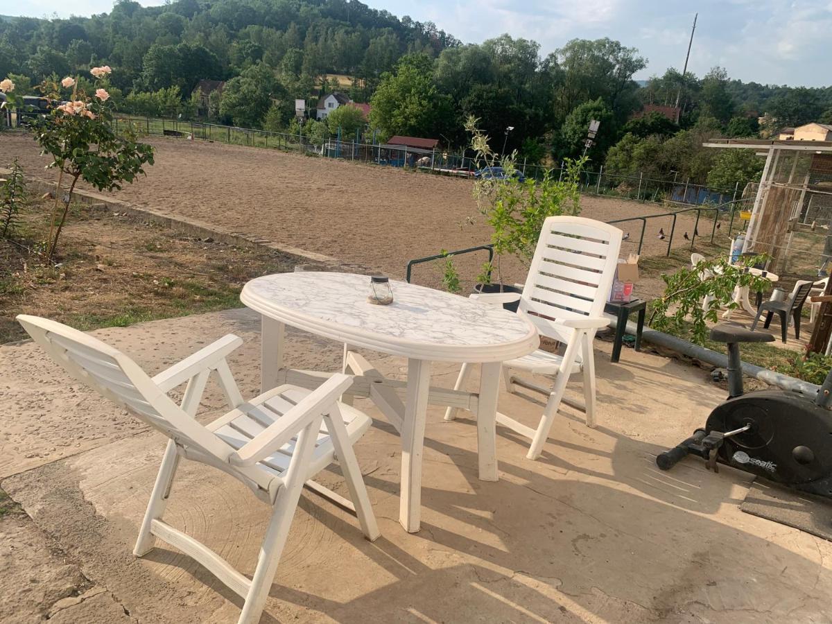 V Apartmanu, 2 Loznice, Na Farme